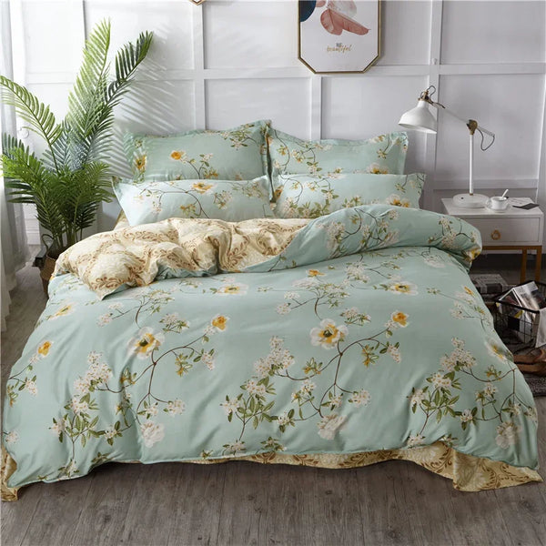 White & Green Botanical Floral Duvet Cover Set – Reversible Gold Paisley Pattern, Queen Size Microfiber Bedding Set